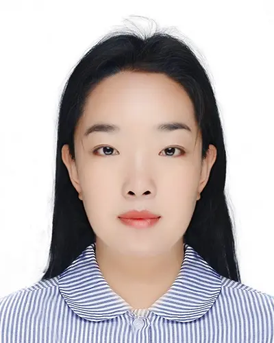 Ritratto di Stella, Senior Customer Service Representative (Daytime)